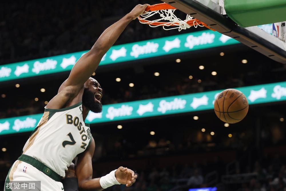 詹姆斯本人 詹姆斯本人