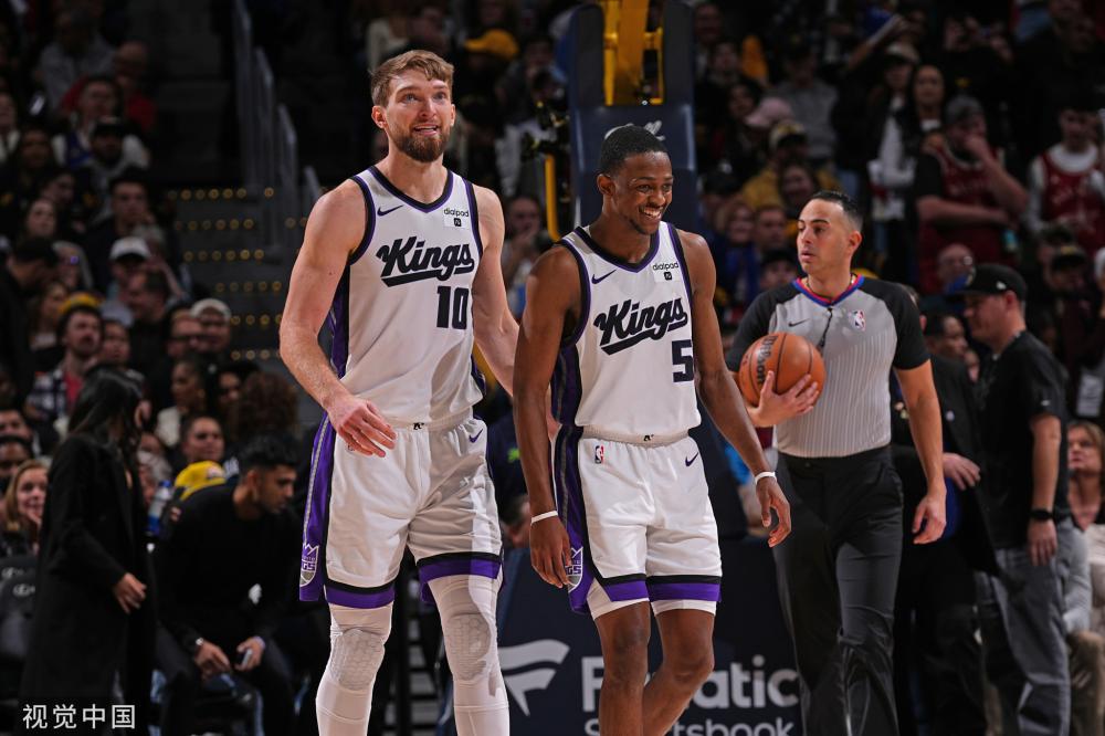 立了新的里 立了新的里